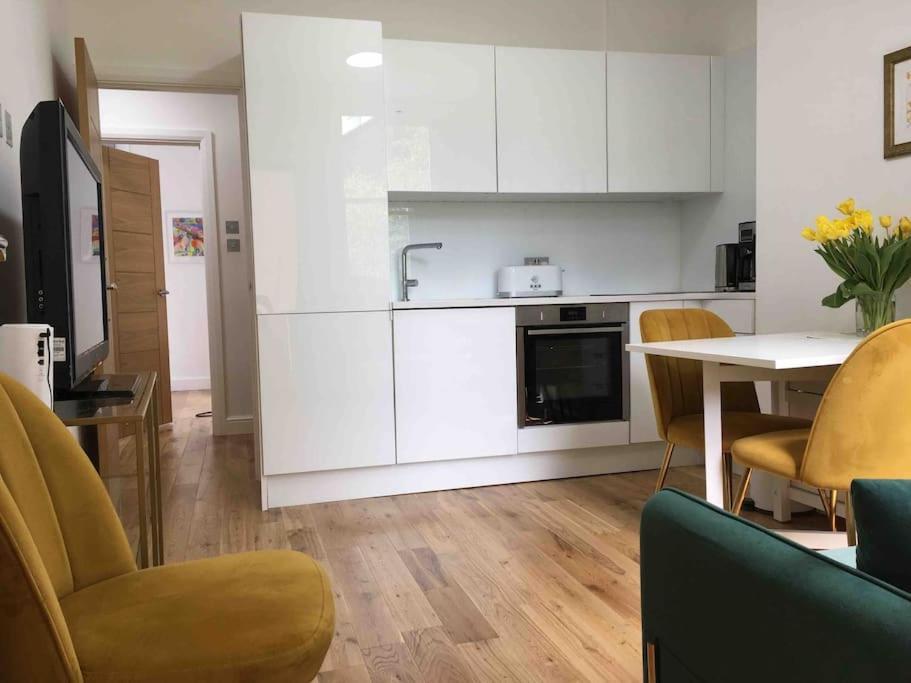 Newly Refurbished 2-Bedroom Flat In Notting Hill London Exteriör bild