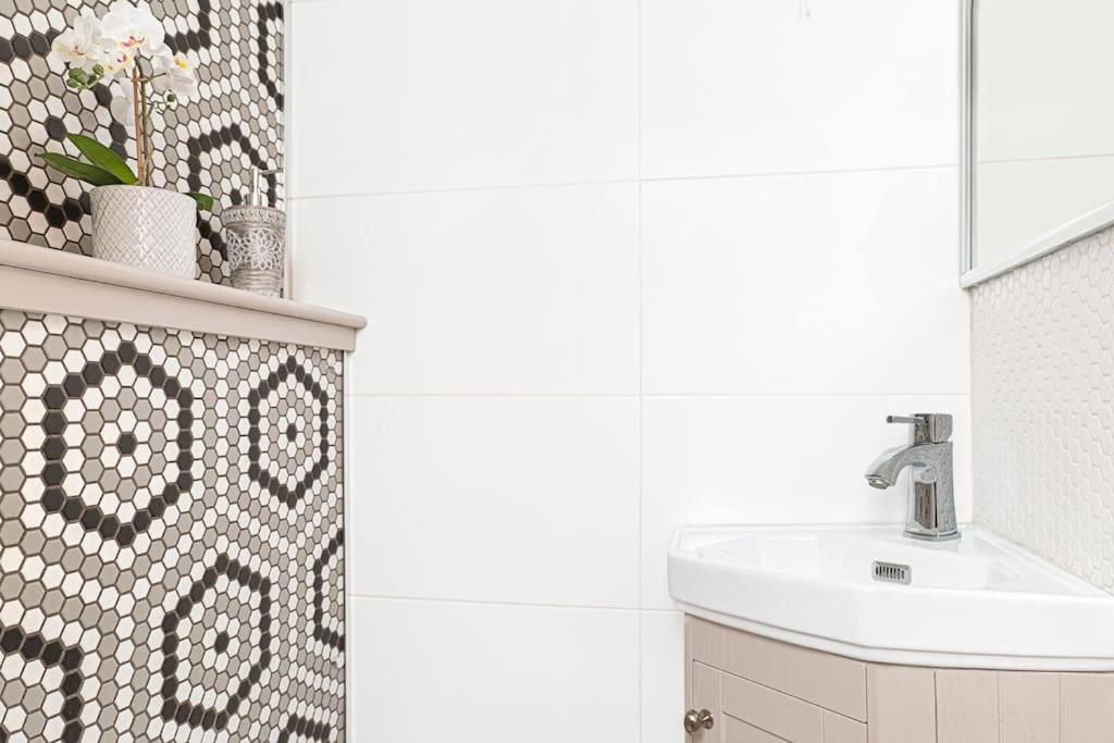Newly Refurbished 2-Bedroom Flat In Notting Hill London Exteriör bild